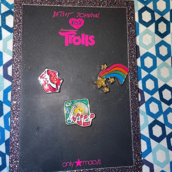 Betsey Johnson trolls edition lips, rainbow and music notes pins - Picture 1 of 4